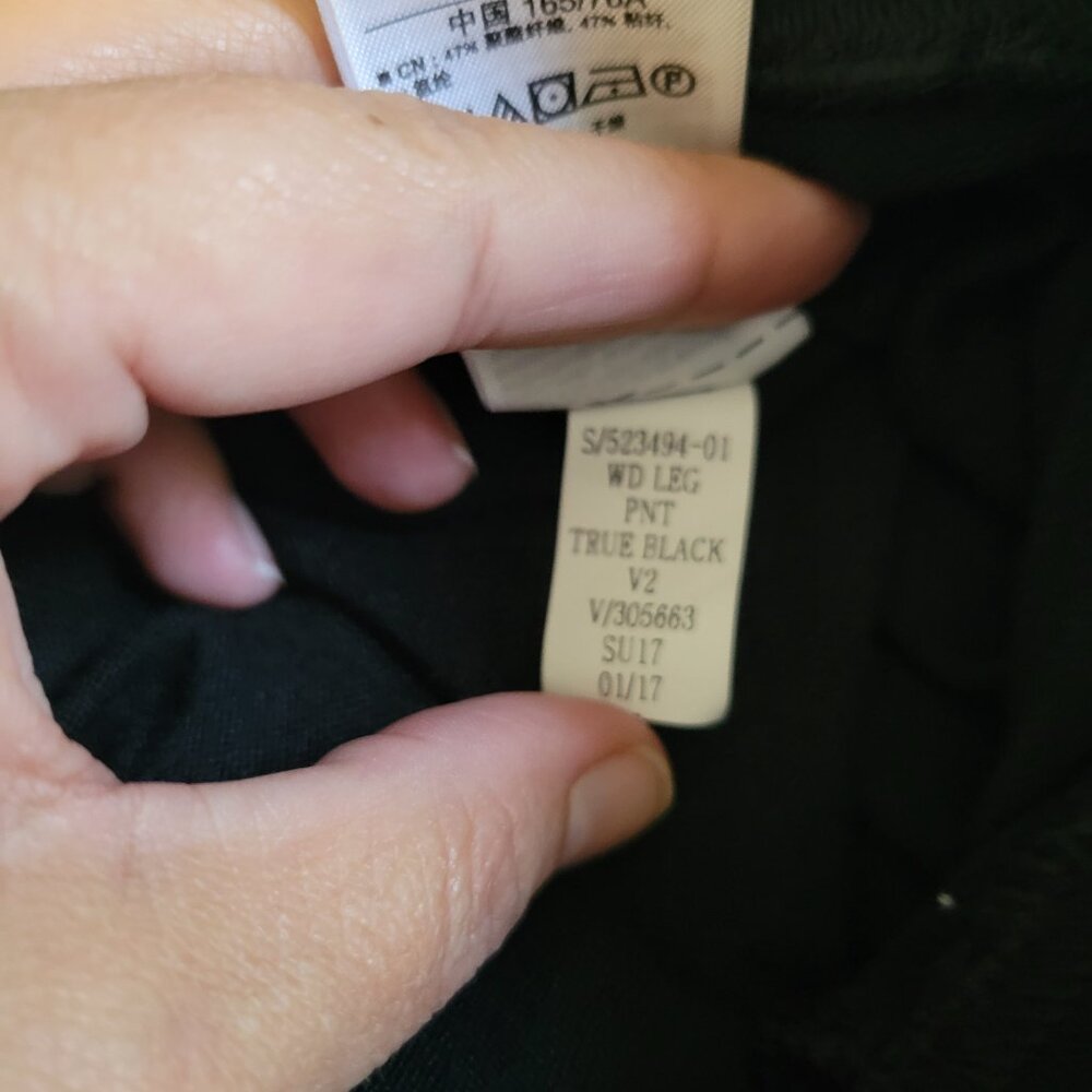 GAP Wide Leg Pant- True Black- Sweater/Knit Fabric- NWT - Picture 8 of 9